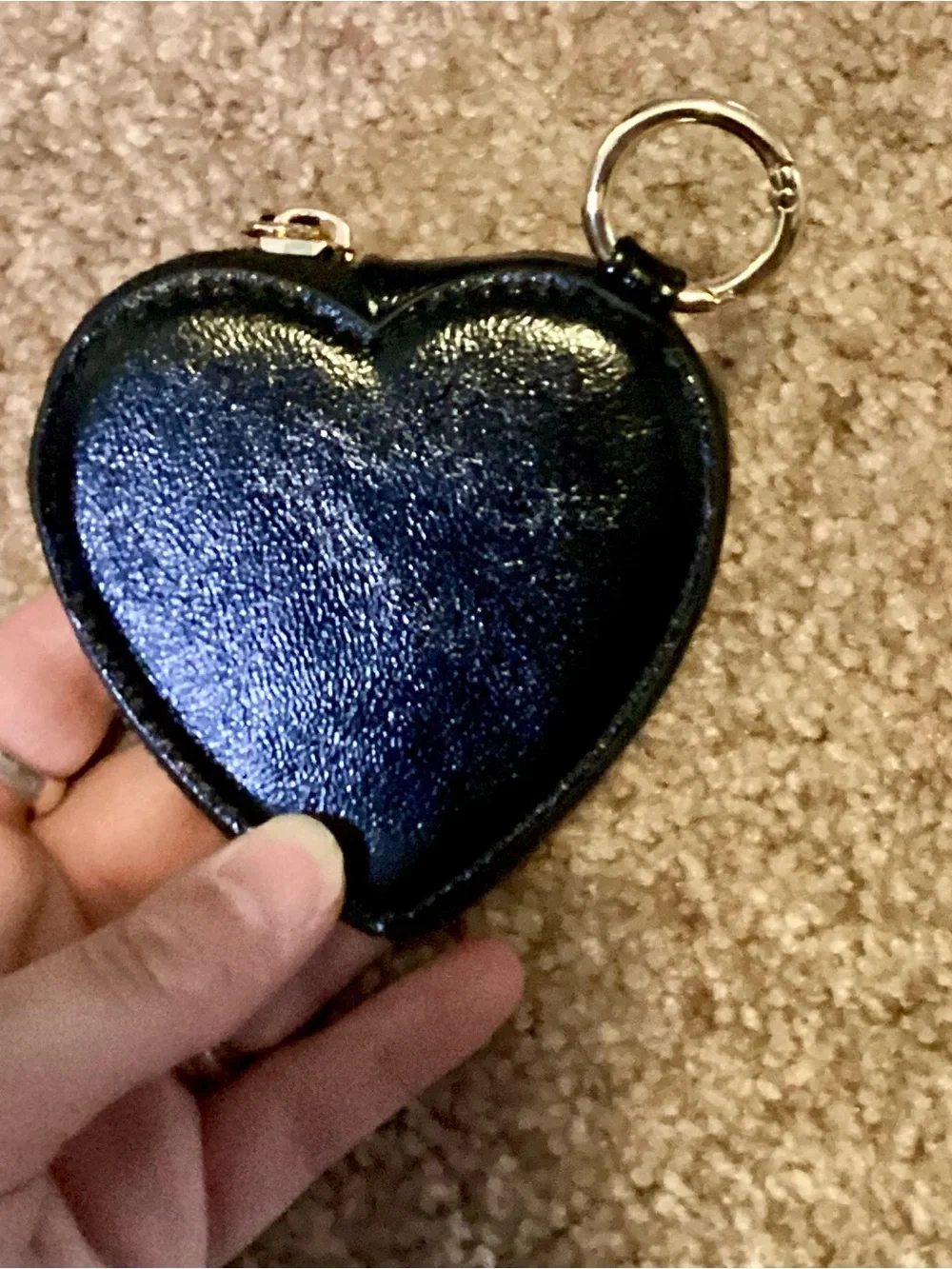 Black Heart Keychain Coin Pouch - Compact Leather Accessory